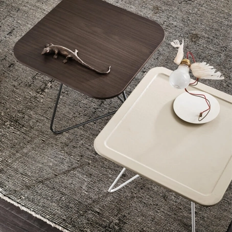 Tavolino Capitol con piano in essenza o ecopelle di Maronese