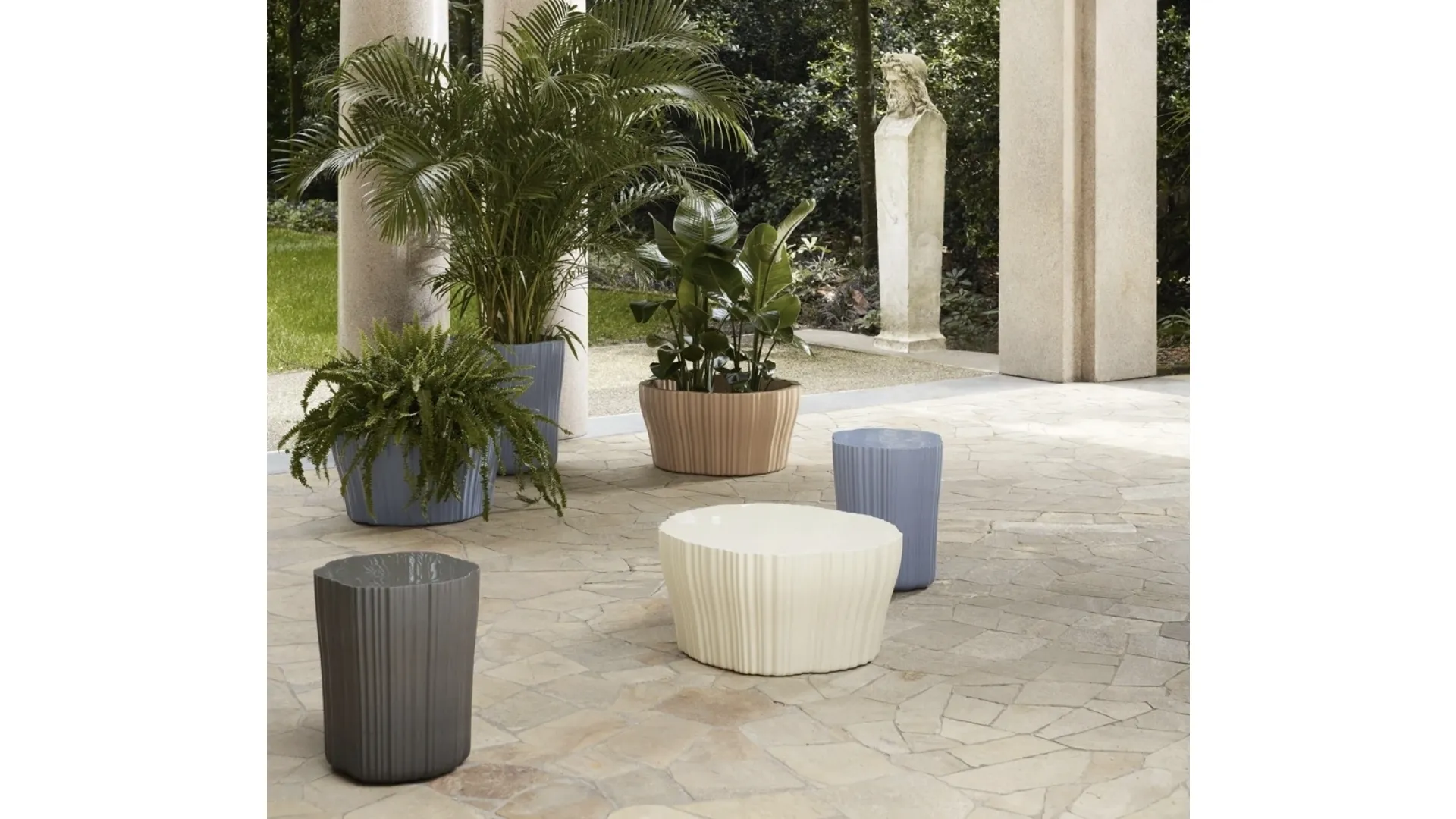 Tavolini in polietilene Corteza di Kartell