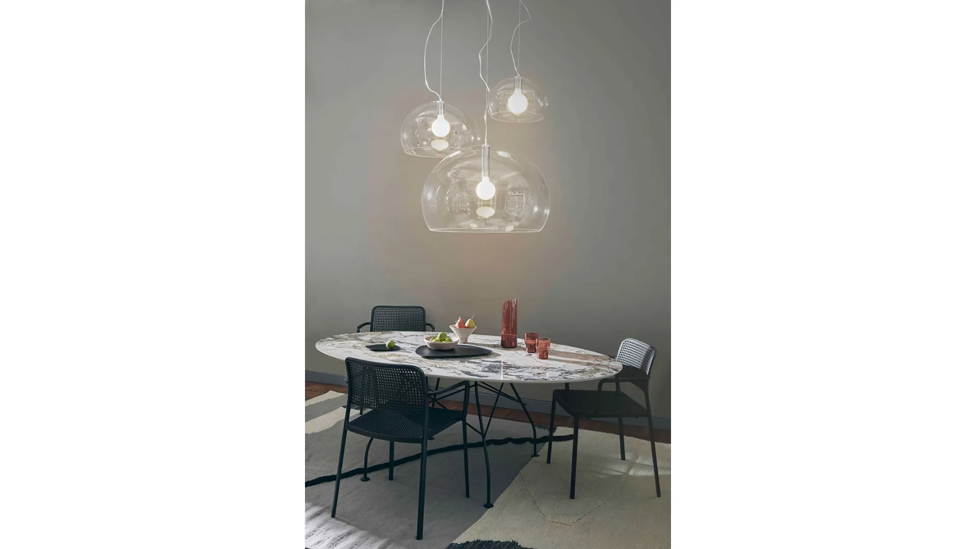 Lampada a sospensione Fl/y Big in plexiglas trasparente di Kartell