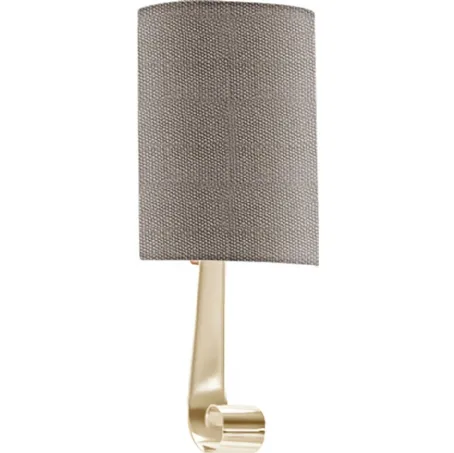 Lampada applique moderna Yole in ferro finitura bronzo e paralume in lino di Cantori