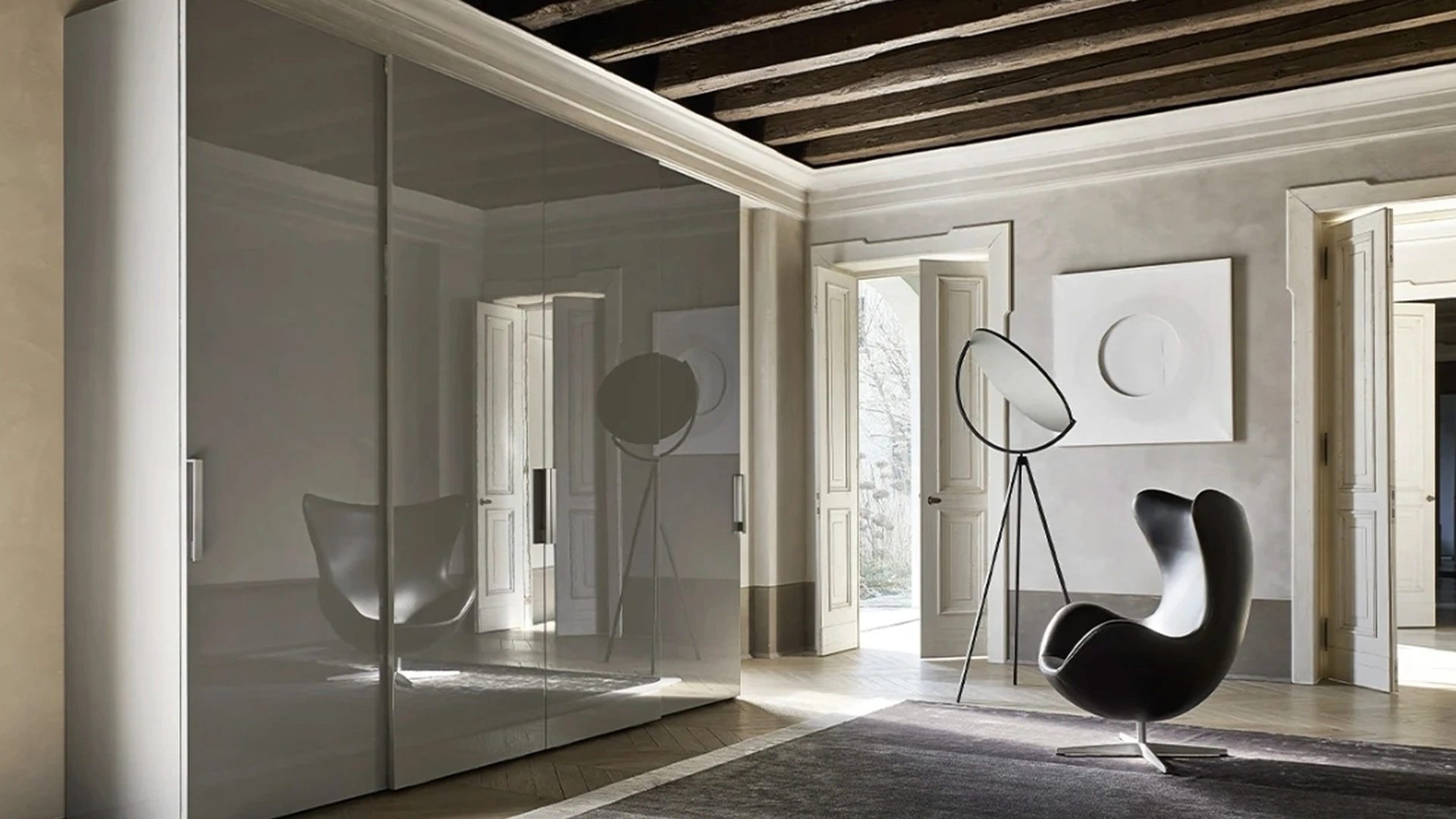 Armadio Anta Liscia in laccato lucido Ardesia con maniglia Mia di Sangiacomo