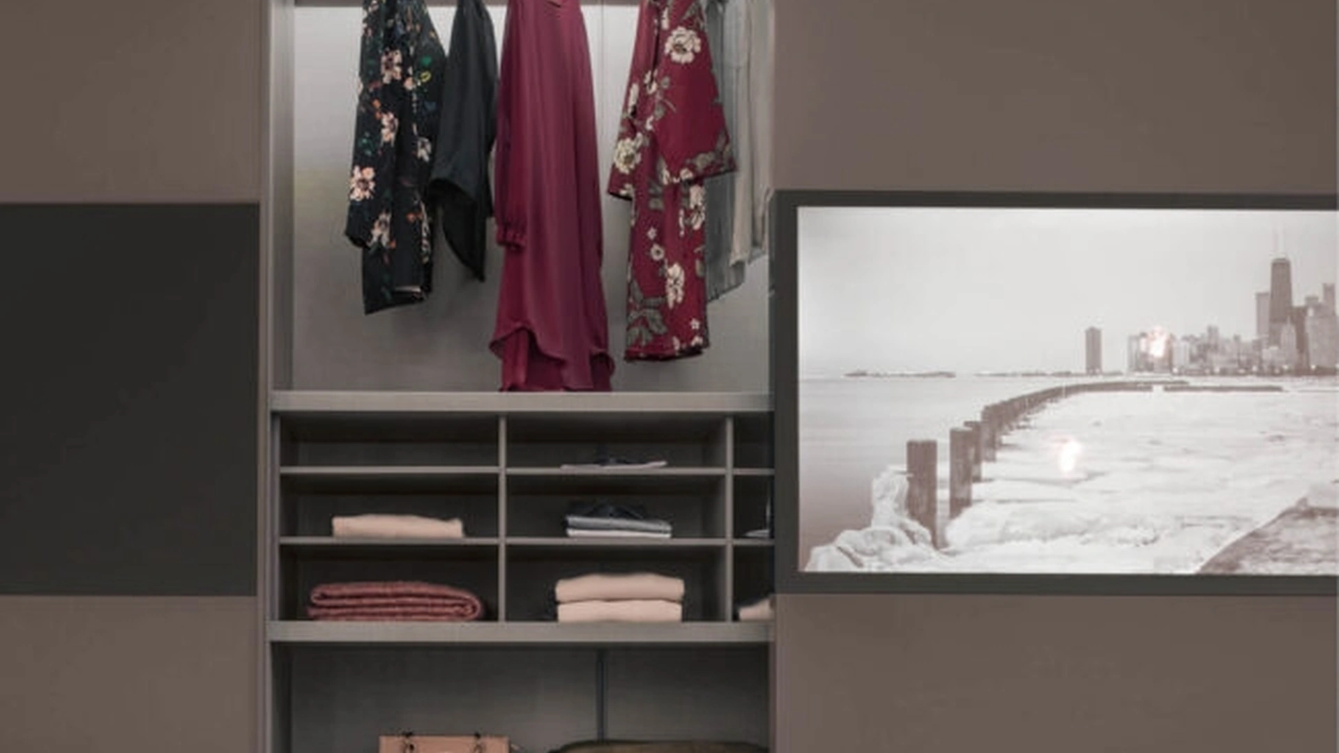 Armadio con TV Planblog3 di Maronese