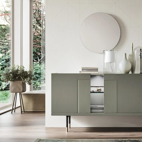 Madia Aura Glass in laccato con inserti decorativi di Maronese