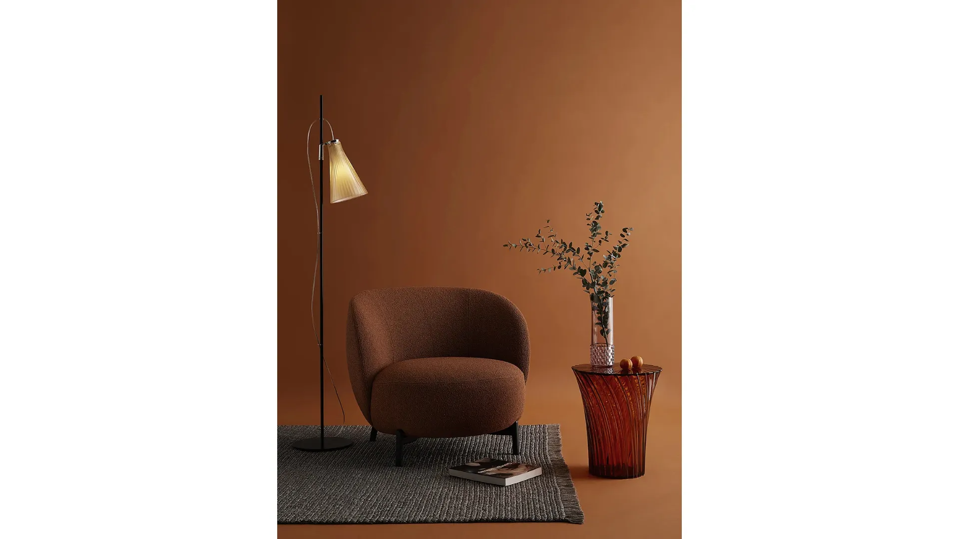 Poltroncina in tessuto Lunam di Kartell