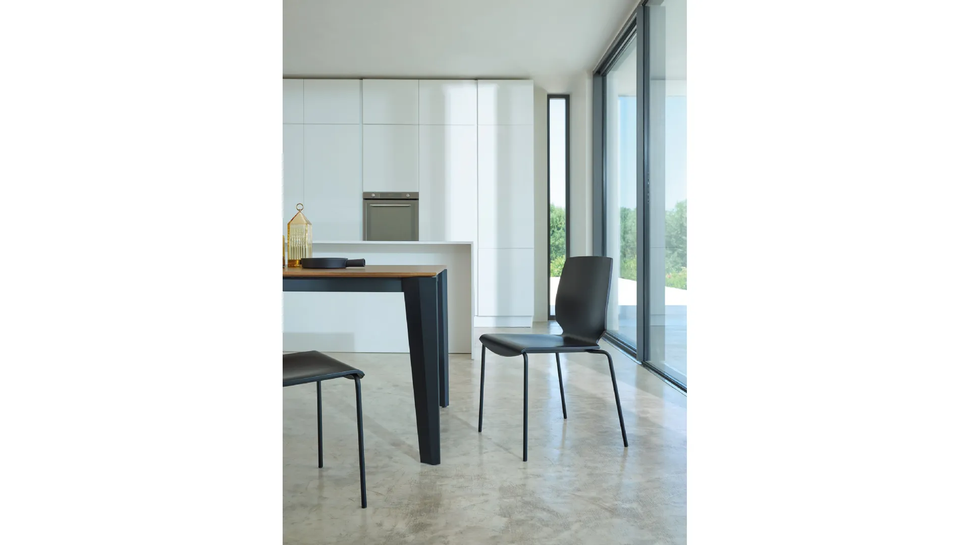 Sedia in legno Shell S149 di Friulsedie