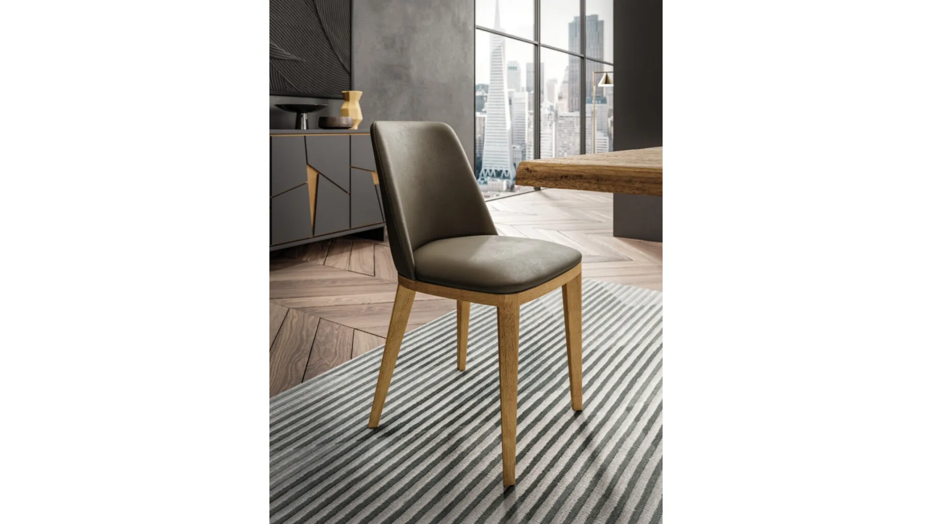Sedia Nesty2 in pelle con gambe in legno di FGF Mobili