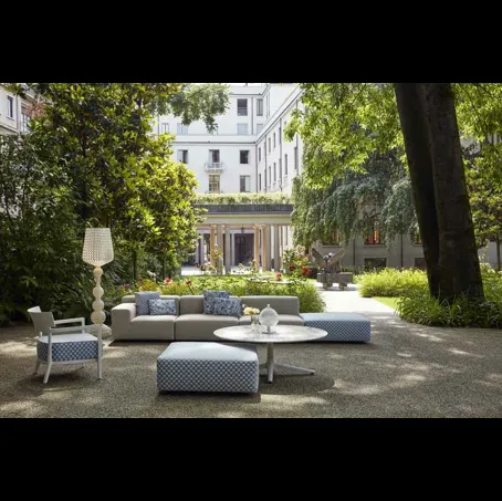 Divano e Pouf Pastics Outdoor di Kartell